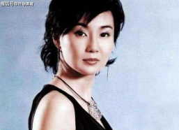 45岁女明星,45岁女明星的优雅蜕变之路