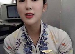 Qbee 网红空姐,Qbee的时尚蜕变与网络影响力揭秘”