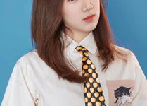 演员佳希,光影交织下的璀璨星途