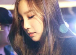 金泰妍高清图片,魅力四溢，优雅绽放